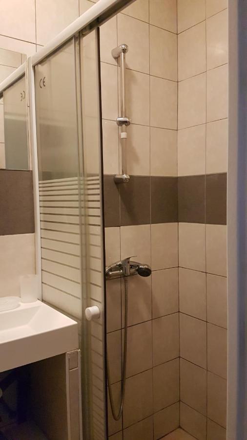 Hotel Victoire Bordeaux Bagian luar foto